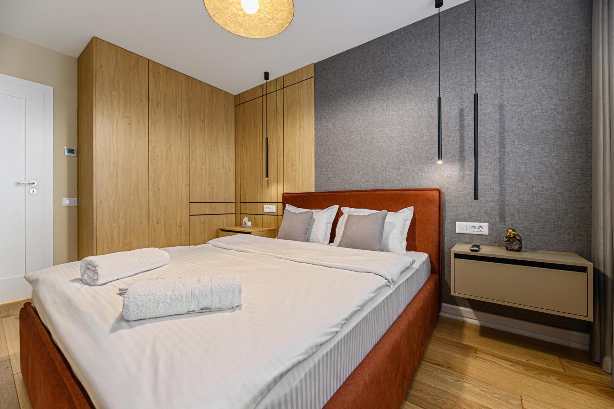 B-Holiday Luxury Apartments Urban Plaza 布拉索夫 外观 照片