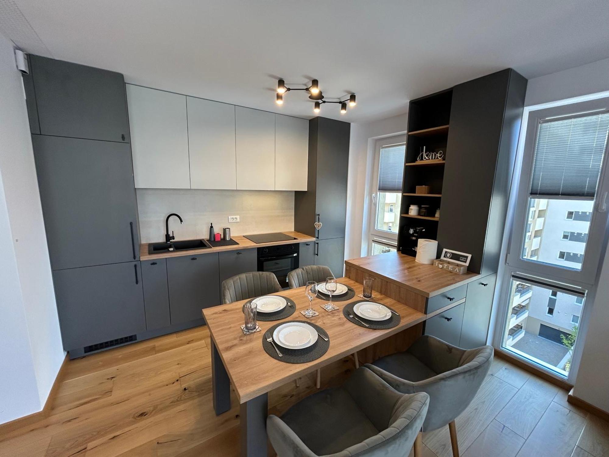 B-Holiday Luxury Apartments Urban Plaza 布拉索夫 外观 照片